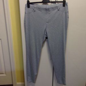 Time & Tru Pull-On Jeggings.  XL.  Lt. Blue